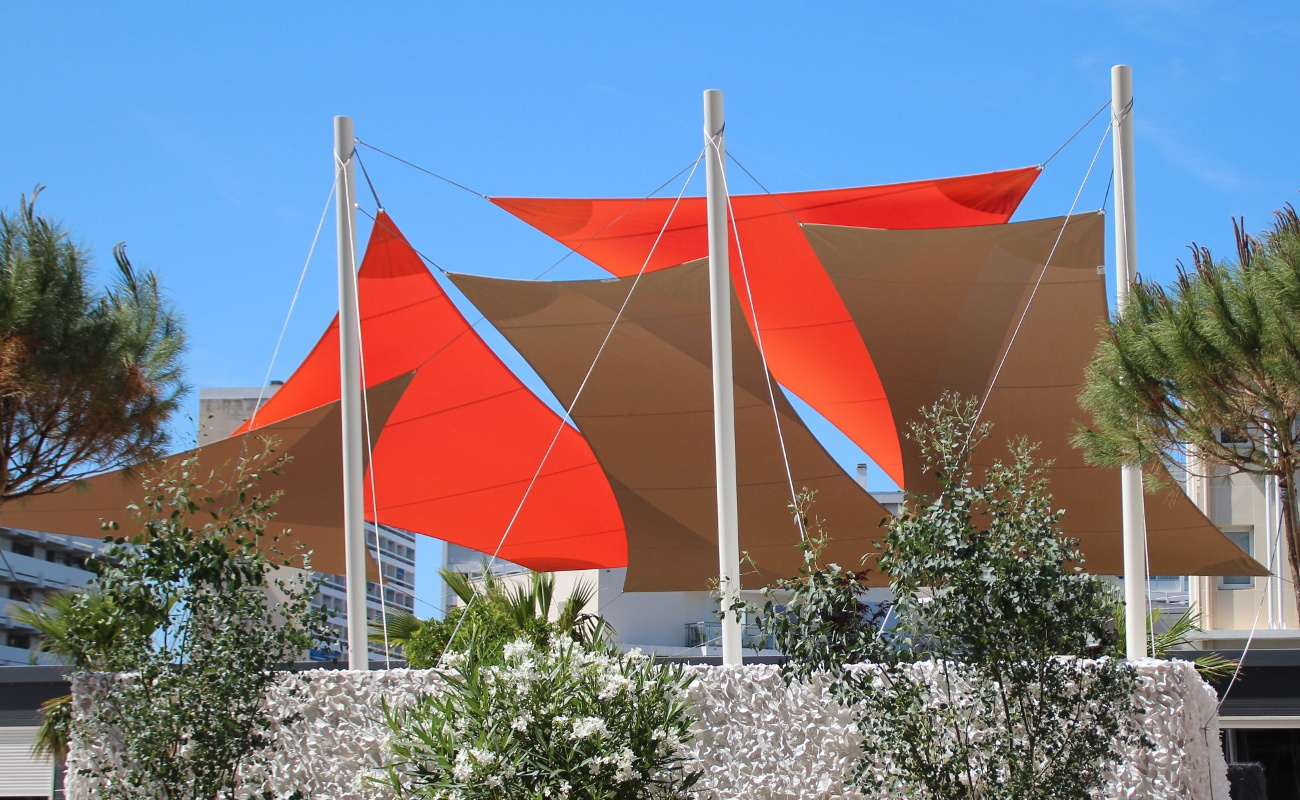 Voile solaire / toile d'ombrage pour professionnels (1)